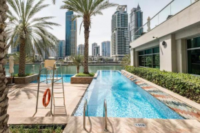 Bright 1-Bedroom with Marina Infinity Pool